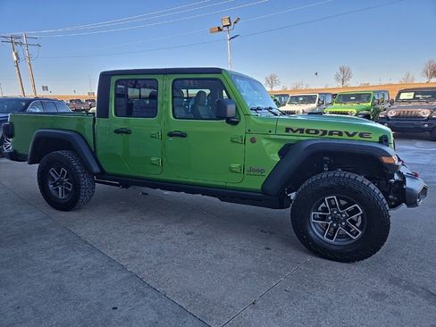 New 2026 Jeep Gladiator Mojave image 12