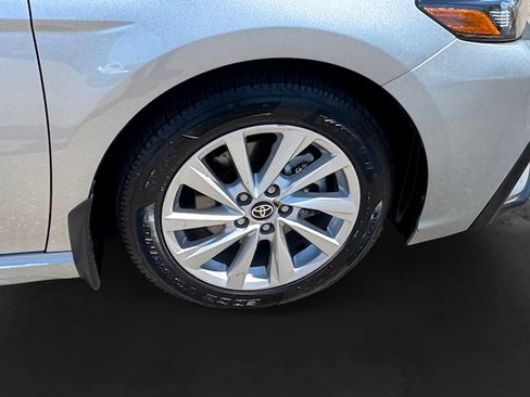 Used 2024 Toyota Camry SE FWD image 13