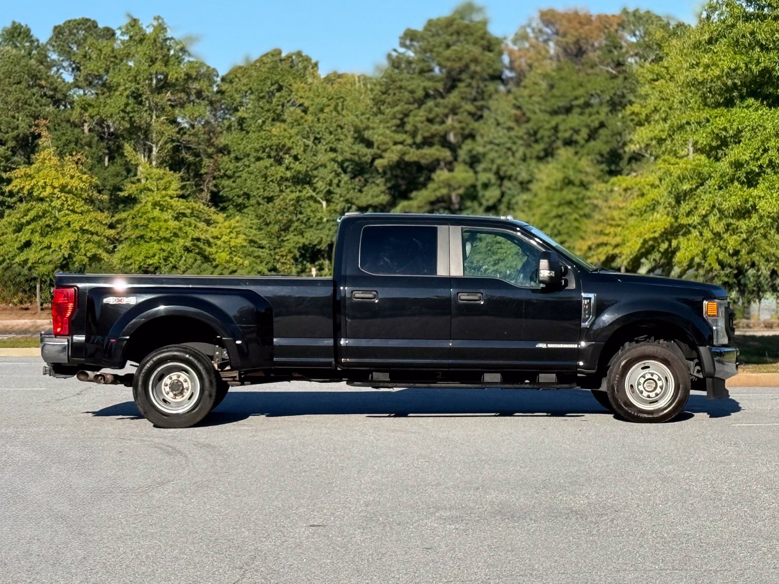 Used 2022 Ford F350 XL w/ Power Equipment Group AWD/4WD image 12