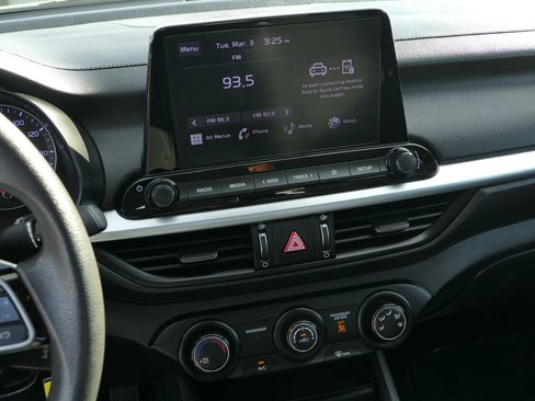 Used 2024 Kia Forte LXS image 19