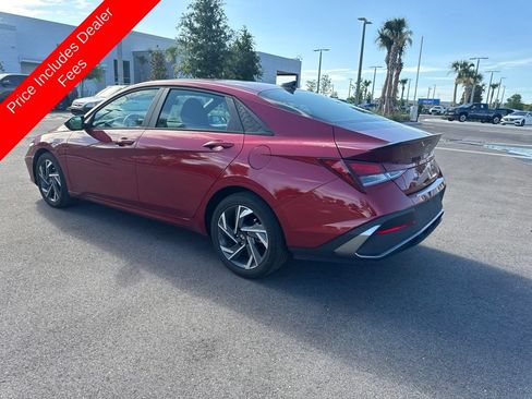 Used 2025 Hyundai Elantra Sport FWD image 3