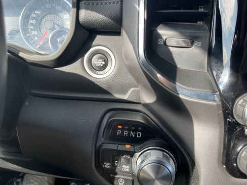 Used 2024 RAM 1500 Laramie AWD/4WD image 21