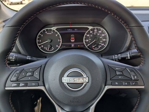 New 2025 Nissan Sentra SR w/ Midnight Edition image 24