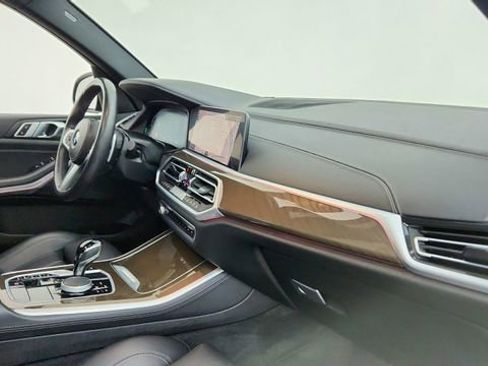 Used 2022 BMW X5 sDrive40i w/ M Sport Package image 21