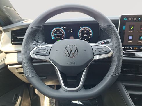 New 2025 Volkswagen Tiguan SE R-Line AWD/4WD image 21