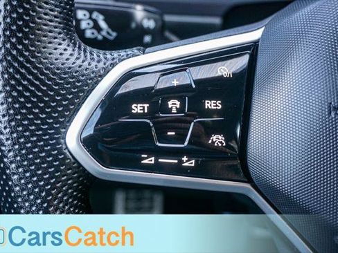 Used 2022 Volkswagen Tiguan SEL R-Line AWD/4WD image 34