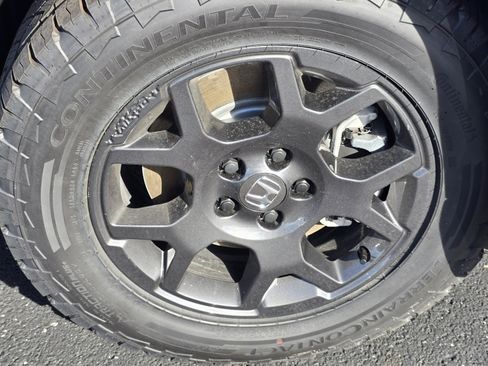 New 2025 Honda Pilot TrailSport image 12