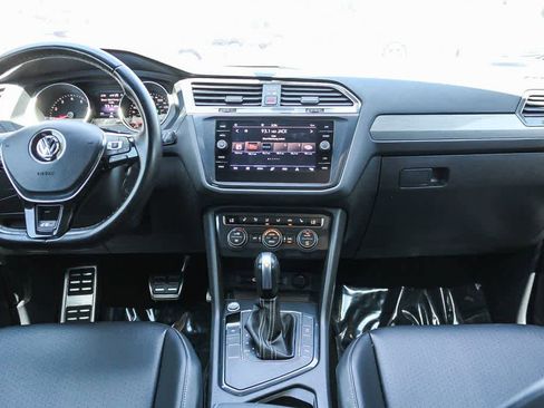 Used 2021 Volkswagen Tiguan SE R-Line FWD image 13