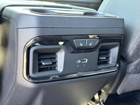 Used 2025 Chevrolet Silverado 1500 ZR2 w/ Technology Package image 19