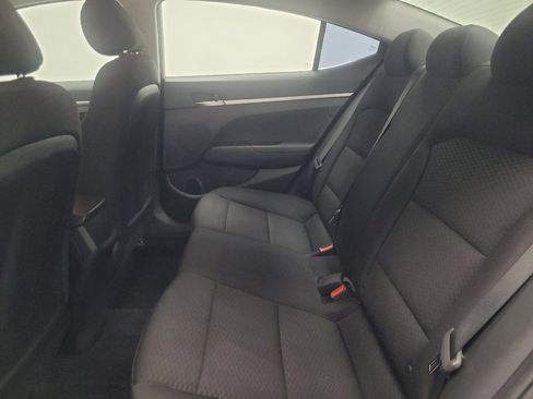 Used 2019 Hyundai Elantra SE w/ Cargo Package FWD image 18