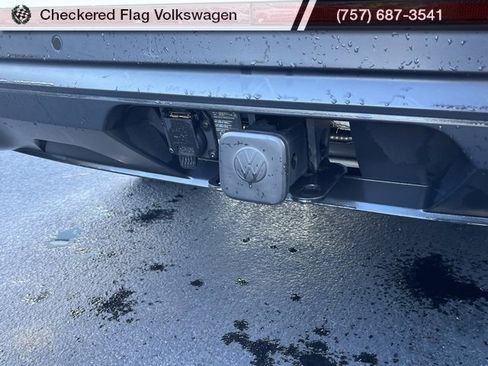 Used 2022 Volkswagen Atlas SE w/ Panoramic Sunroof Package image 12