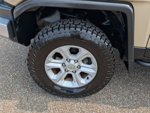 Used 2013 Toyota FJ Cruiser 2WD image 30