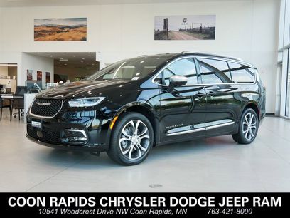New 2026 Chrysler Pacifica Pinnacle