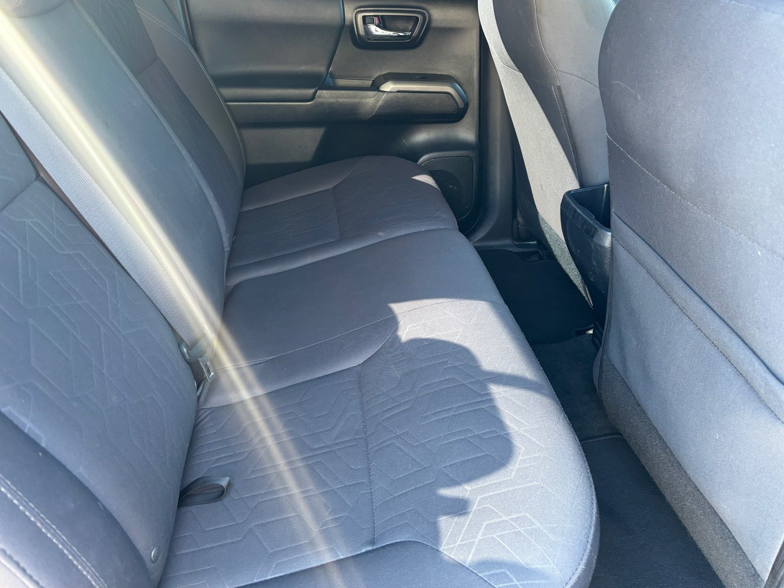 Used 2017 Toyota Tacoma TRD Sport RWD image 30