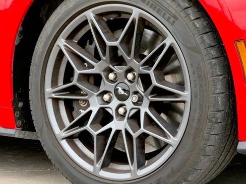 Used 2025 Ford Mustang GT Premium w/ GT Performance Package RWD image 15