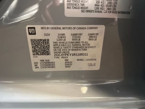 Used 2024 Chevrolet Silverado 2500 LTZ w/ LTZ Plus Package image 33