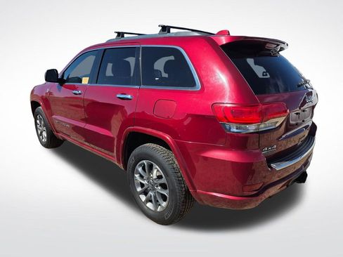 Used 2015 Jeep Grand Cherokee Overland w/ Advanced Technology Group AWD/4WD image 9