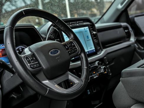 Certified 2022 Ford F150 XLT w/ Equipment Group 302A High image 19