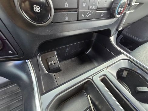 Used 2022 Ford F150 XL w/ Trailer Tow Package image 12