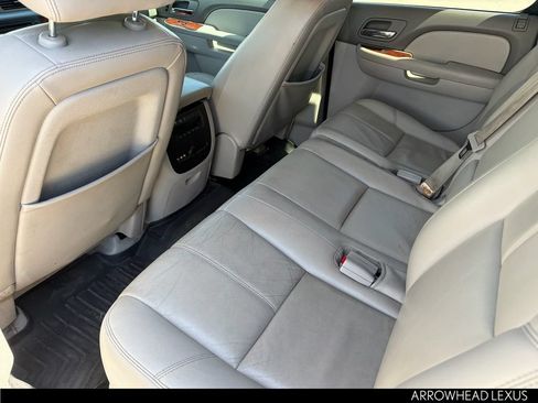 Used 2012 Chevrolet Suburban LT AWD/4WD image 27