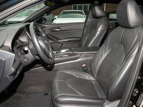 Used 2021 Toyota Avalon Limited w/ Advanced Safety Package image 11