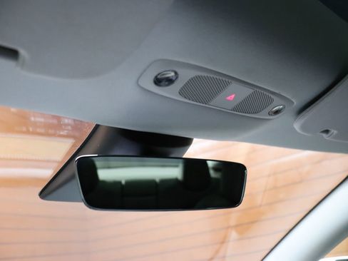 Used 2023 Tesla Model 3 Standard Range image 48