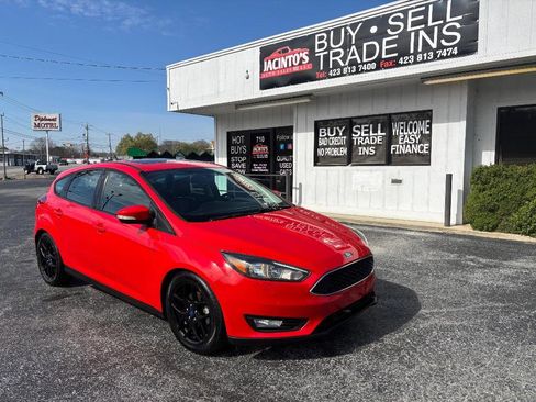 Used 2016 Ford Focus SE w/ Equipment Group 201A image 6