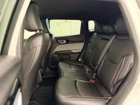 Used 2025 Jeep Compass Limited AWD/4WD image 24