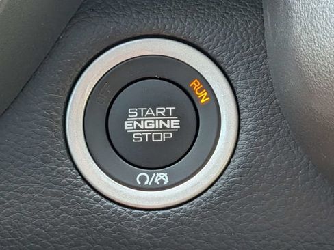 Used 2025 RAM 1500 Big Horn RWD image 32