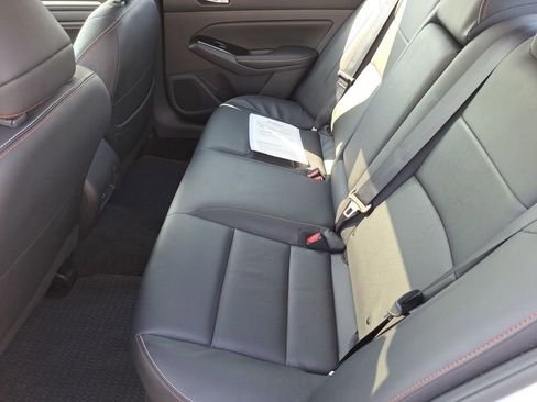 Used 2023 Nissan Altima 2.5 SR w/ SR Premium Package FWD image 16