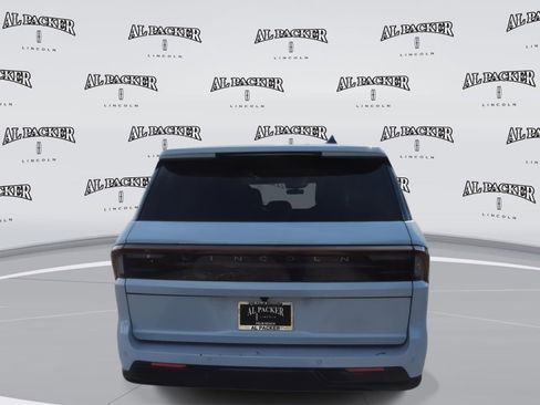 New 2026 Lincoln Navigator L Black Label AWD/4WD image 4