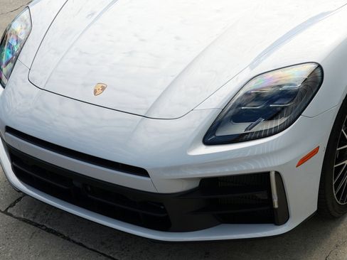 Used 2025 Porsche Panamera 4 w/ Premium Package image 65