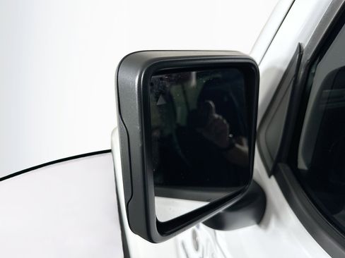 Used 2022 Jeep Wrangler Sahara w/ Safety Group image 32