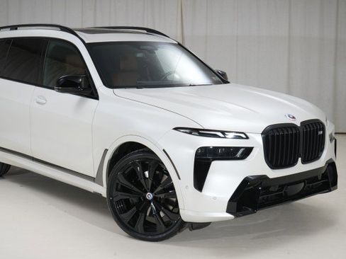 Used 2023 BMW X7 M60i w/ Executive Package image 15