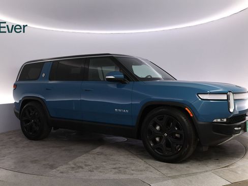 Used 2024 Rivian R1S Adventure AWD/4WD image 14