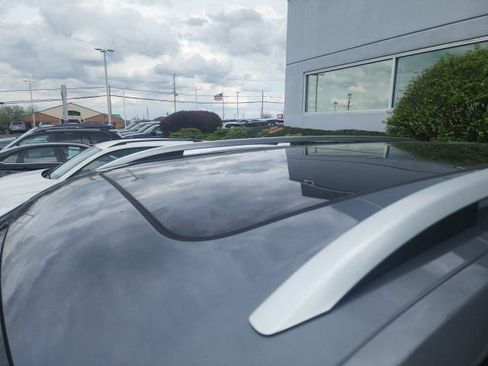 Certified 2025 Volkswagen Atlas SEL AWD/4WD image 35