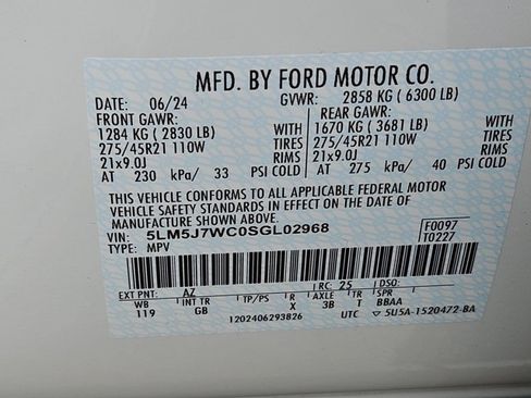 Used 2025 Lincoln Aviator Reserve w/ Illumination Package RWD image 24