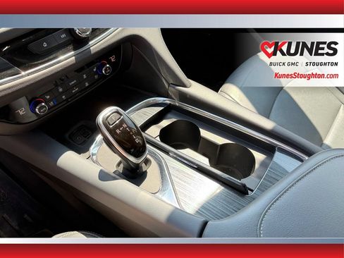 Used 2021 Buick Enclave Premium w/ Surround and Sites Package AWD/4WD image 31