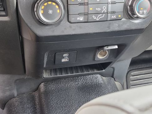 Used 2022 Ford F250 XL w/ Power Equipment Group AWD/4WD image 19