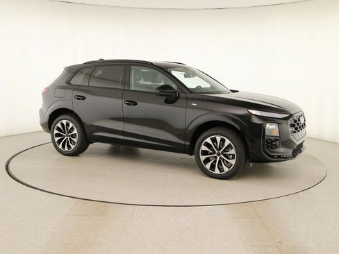 New 2026 Audi Q3 quattro 2.0T AWD/4WD image 9