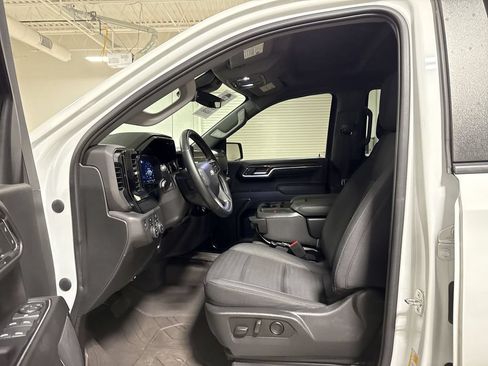 Used 2023 Chevrolet Silverado 1500 LT AWD/4WD image 19