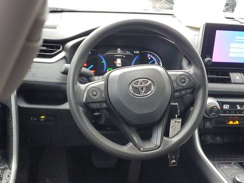 Certified 2025 Toyota RAV4 LE AWD/4WD image 12