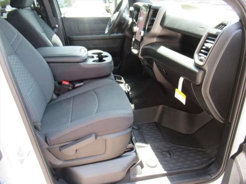 New 2026 RAM 3500 Tradesman AWD/4WD image 12