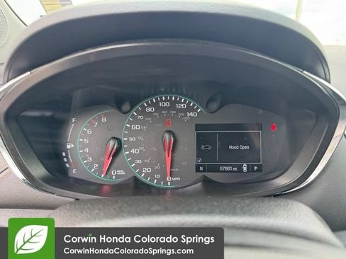 Used 2019 Chevrolet Trax LT w/ Sun & Sound Package AWD/4WD image 17