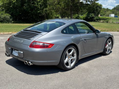 Used 2006 Porsche 911 Carrera S RWD image 3