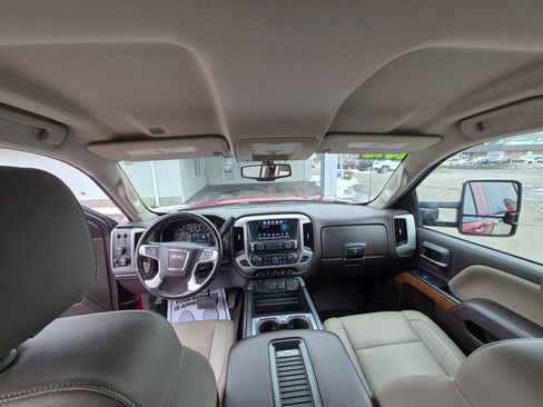 Certified 2018 GMC Sierra 2500 SLT w/ Snow Plow Prep Package image 22