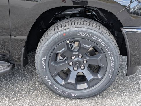 New 2026 RAM 1500 Express AWD/4WD image 10