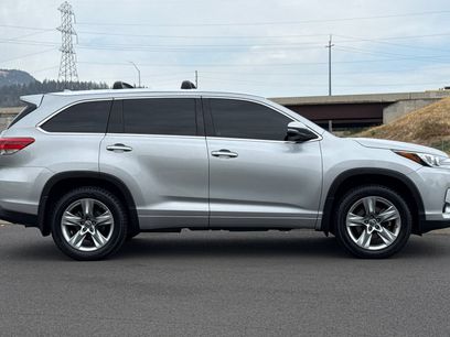 Used 2017 Toyota Highlander Limited