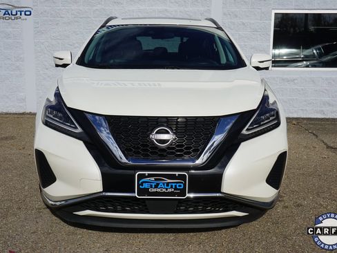 Used 2023 Nissan Murano SV image 2