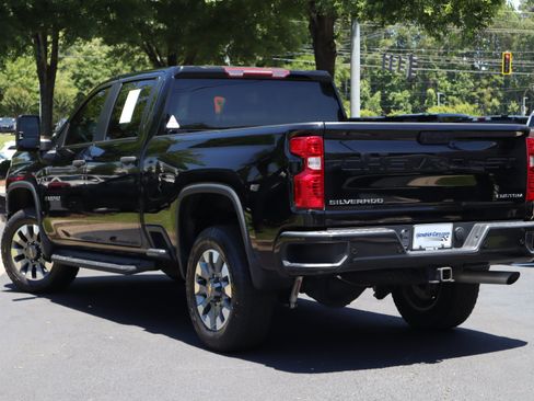 Used 2024 Chevrolet Silverado 2500 Custom w/ Custom Value Package AWD/4WD image 3